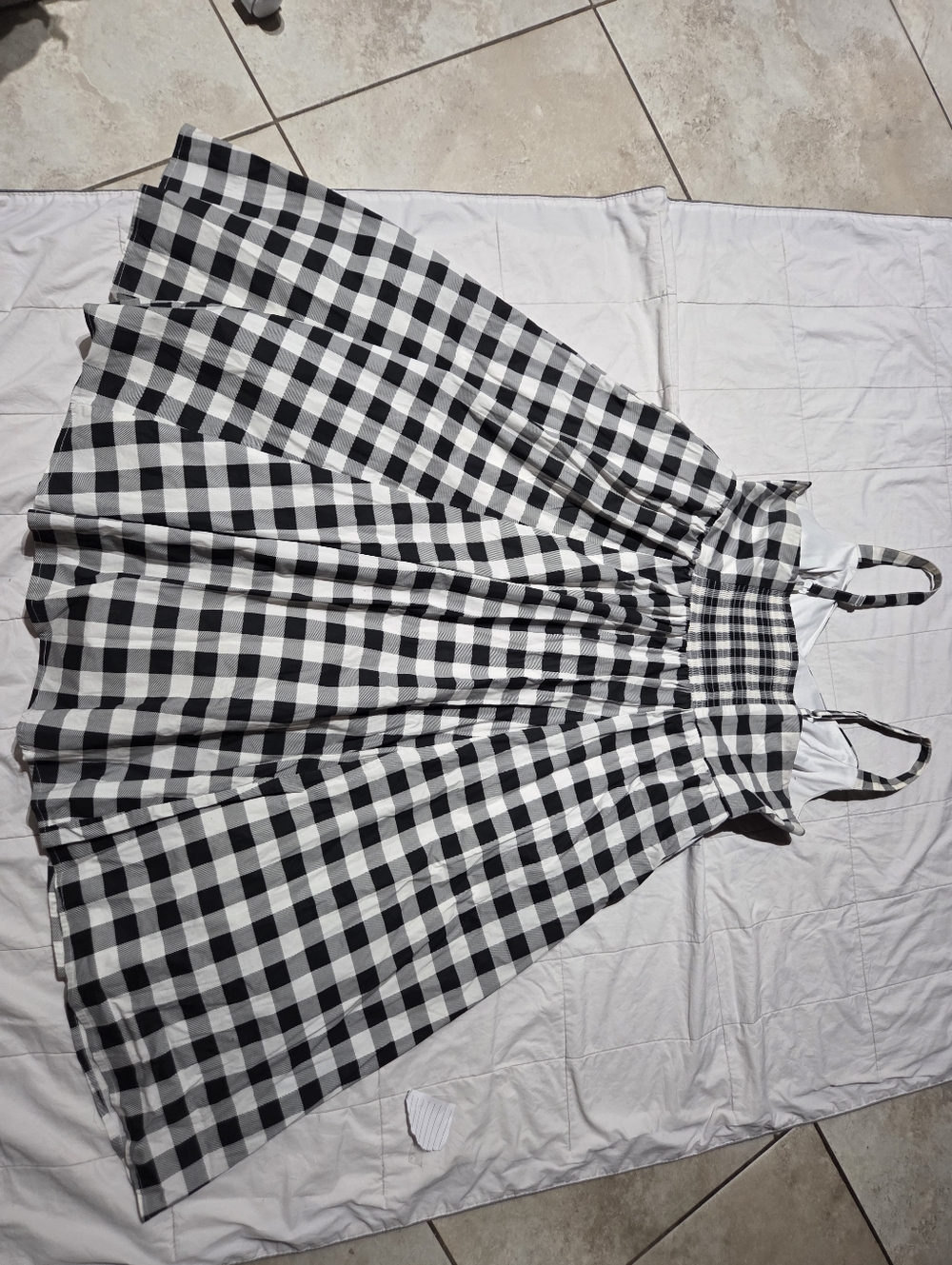 Retro Chic Black and White Gingham Smocked Sundress - Picture 6 of 12